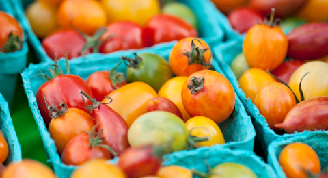 tomatoes at the farmers market